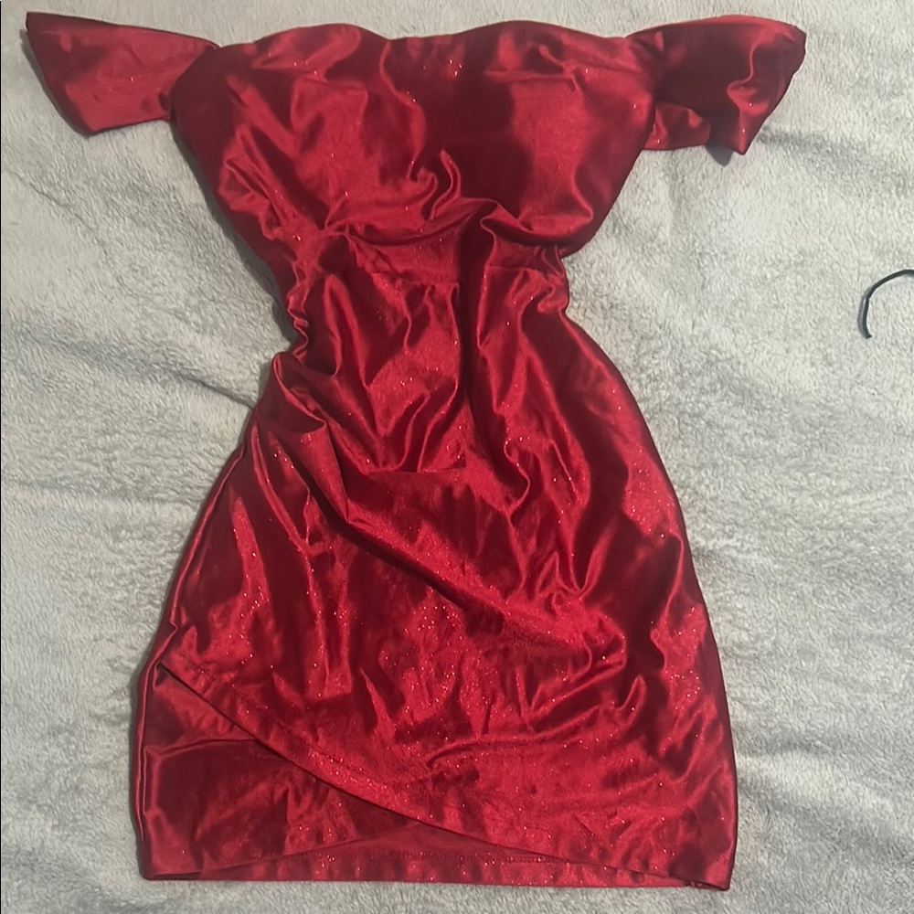 Windsor Red Off-Shoulder Bodycon Dress